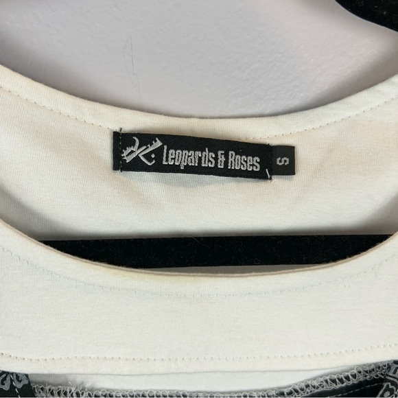 Leopards & Roses Mandala 3/4 Sleeves Black White Tunic Top Small - Picture 5 of 15